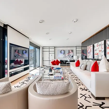 About Banus Bay Allure