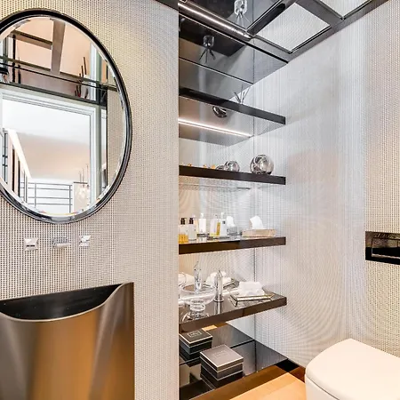About Banus Bay Allure
